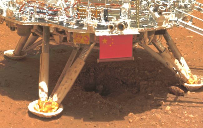 Китайский марсоход преодолел на Красной планете почти километр расстояния