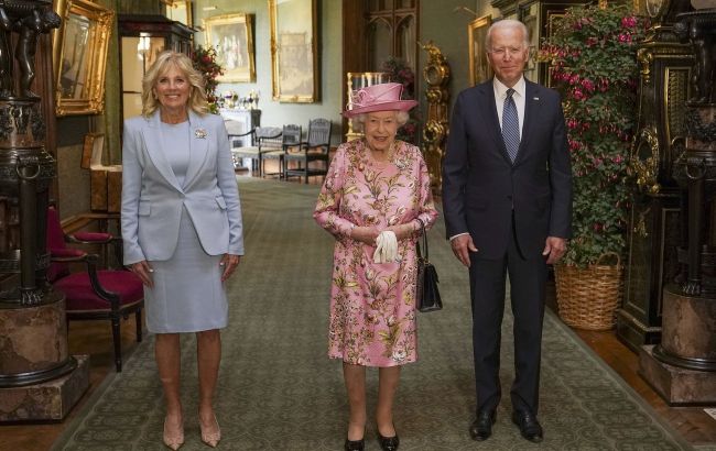 Єлизавета II запитувала Байдена про Путіна і китайського лідера Сі: як пройшло чаювання