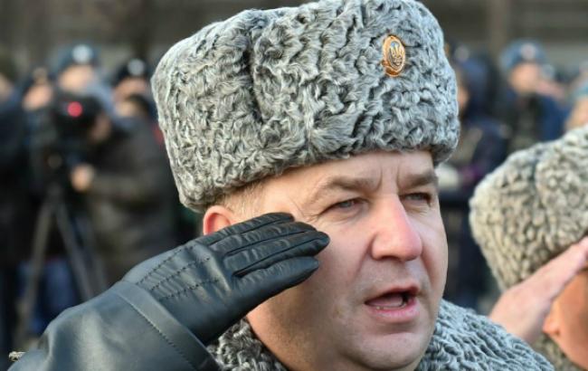 Полторак выступает за предоставление волонтерам в зоне АТО статуса участников боевых действий