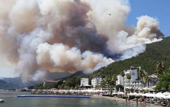 Лісові пожежі в Туреччині: українців немає серед постраждалих