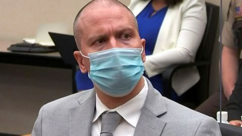 Рідні Флойда відреагували на вирок поліцейському: цього недостатньо