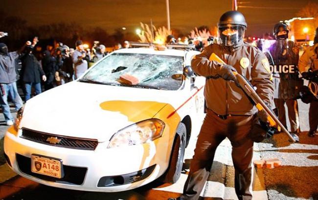 Количество задержанных в ходе беспорядков в Фергюсоне увеличилось до 61 человека