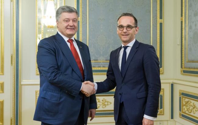 Порошенко обговорив з главою МЗС Німеччини підготовку до саміту Україна-ЄС