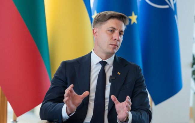У Литві у школах пропонують замінити Ломоносова на Шевченка