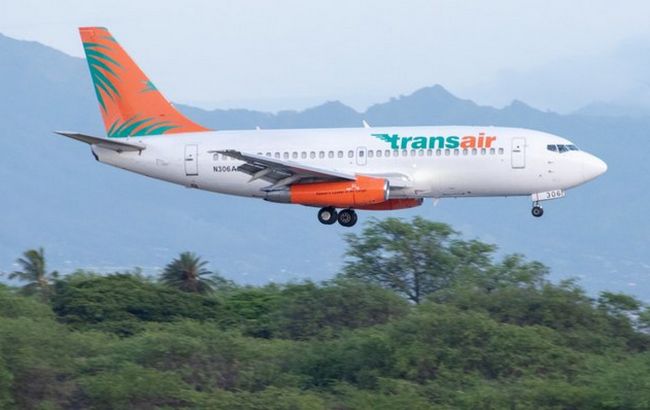 Самолет возле Гавайев аварийно сел на воду. Оба члена экипажа спасены