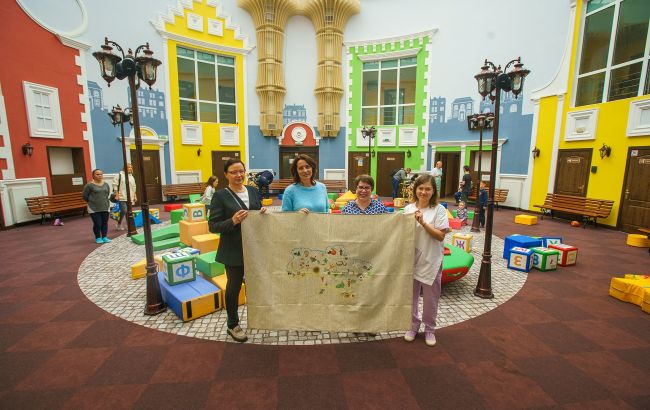 Понад 300 000 продуктових наборів українцям від NOVUS