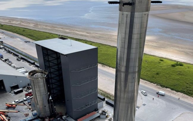 Илон Маск показал ракету Starship, которая скоро полетит на земную орбиту