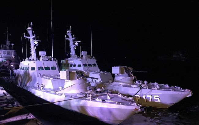 Росіяни вкрали з українських кораблів навіть нижню білизну: моряки в шоці