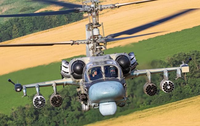 Українські десантники в Харківській області знищили російський гелікоптер Ка-52