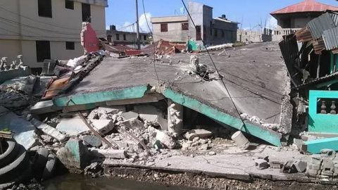 Землетрясение в Гаити: ООН предлагает создать гуманитарный коридор