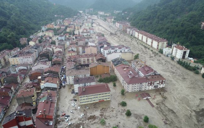 Жертвами наводнений в Турции стали более полусотни человек, десятки пропали без вести