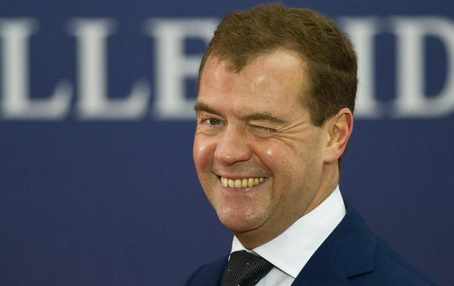 В сети посмеялись над коррупционером Медведевым