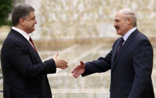 Порошенко заявив Лукашенко про ризик виходу ситуації з донбаським конфліктом з-під контролю