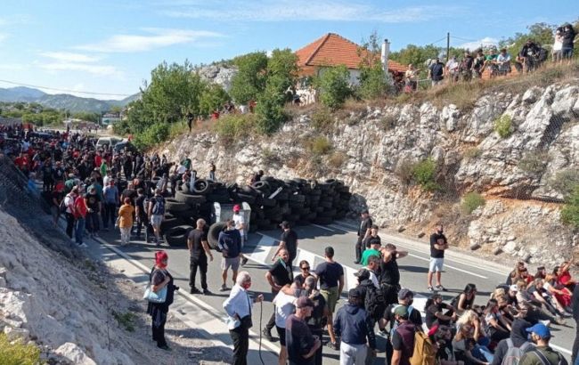Протести в Чорногорії проти Сербської церкви: 50 людей постраждали, 14 затримані