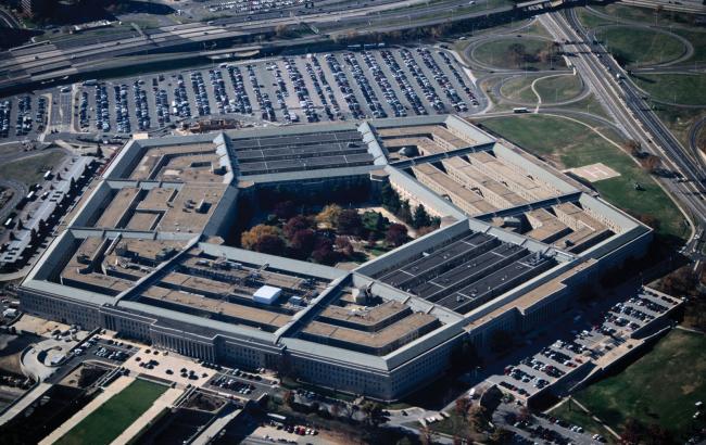 Пентагон буде поставляти сирійським повстанцям лише "основні види зброї"