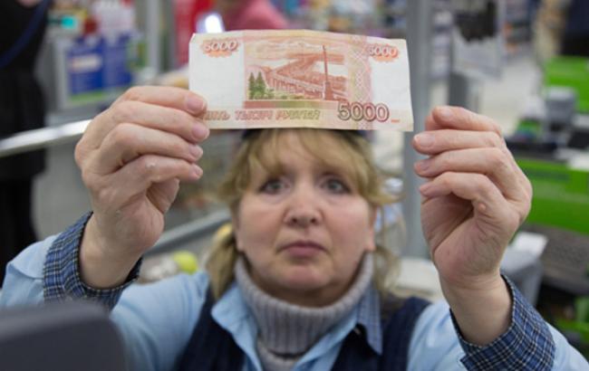 Офіційний курс євро в Росії піднявся вище 67 рублів