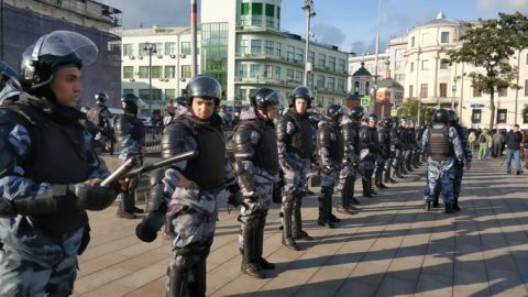 У центрі Москви почалися масові затримання