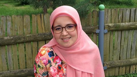 В Крыму российские силовики задержали крымскотатарскую активистку