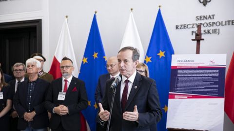 Спікер Сенату Польщі отримав посилку з погрозами і вибухівкою