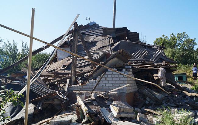В Лисичанске в частном доме произошел взрыв, пострадала женщина