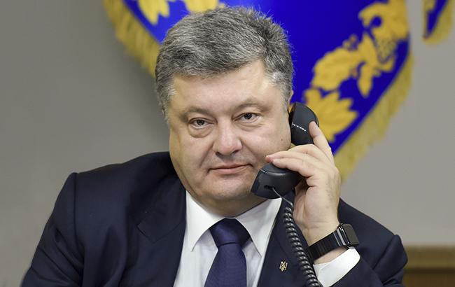 Санкції США проти Росії будуть діяти до визволення української землі, - Порошенко