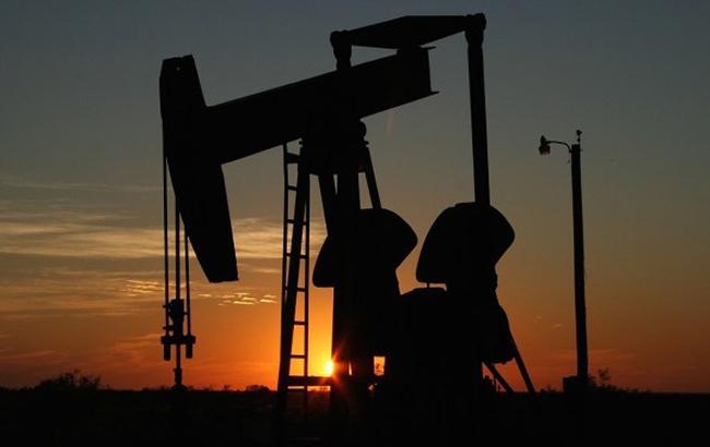 Цена нефти Brent поднялась выше отметки в 58 долларов за баррель