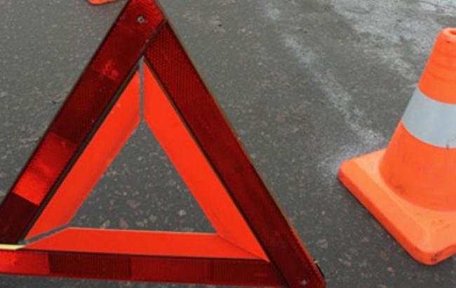 В Беларуси автобус с украинцами столкнулся с грузовиком, 3 человека погибли и 9 ранены, - МИД