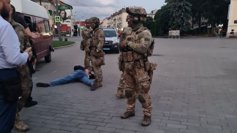 СБУ призначила близько 30 експертиз у справі про захоплення заручників у Луцьку