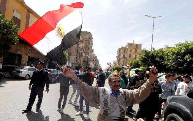 В Египте задержали почти 2 тыс. протестующих
