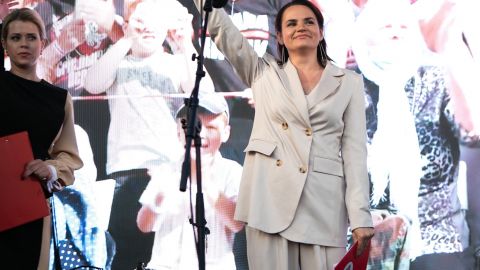 МИД Канады пообещал Тихановской поддержать белорусский народ