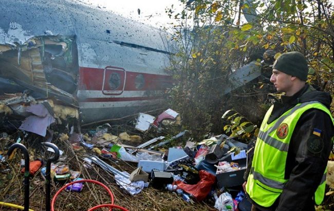 З'явилось перше відео з місця аварії літака у Львові