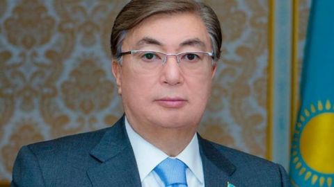 Токаєв відправив уряд Казахстану у відставку. Призначено нового держсекретаря та в. о. прем'єра