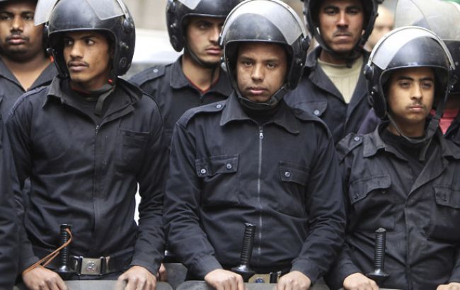 В Египте неизвестные взорвали бомбу возле полицейского участка, трое погибших