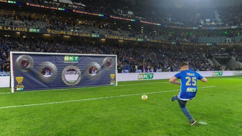 Франция призвала досрочно завершить все ведущие европейские чемпионаты