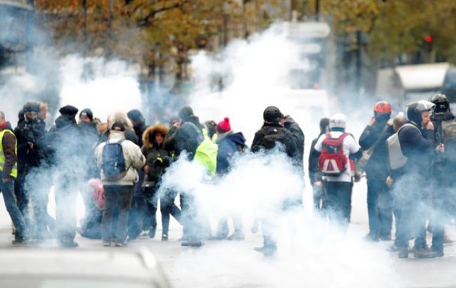 У Парижі кількість затриманих в ході протестів перевищила 100