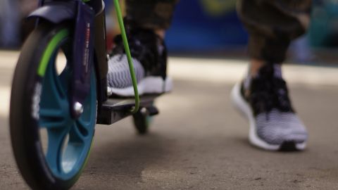 Травма на арендованном самокате: эксперты рассказали, когда можно получить компенсацию