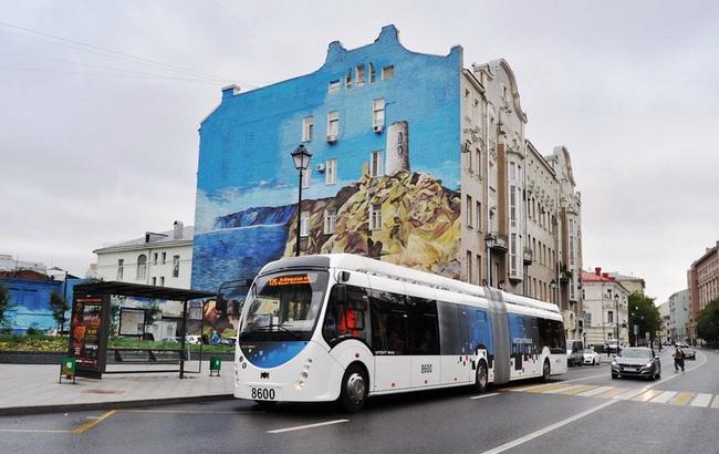 У Москві вийшов на маршрут перший електробус