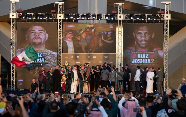 Руис оказался тяжелее Джошуа на 21 кг перед реваншем