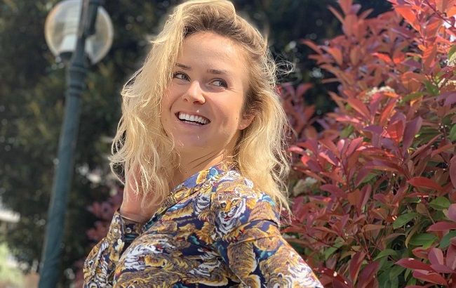 "Заздрю Монфісу": Еліна Світоліна захопила спортивними ніжками в міні-шортах