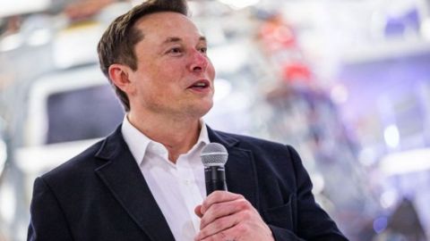 Маск втратив статус найбагатшої людини планети після падіння біткойна