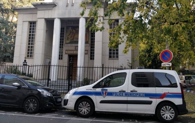 У Ліоні затримали підозрюваного у нападі на священника