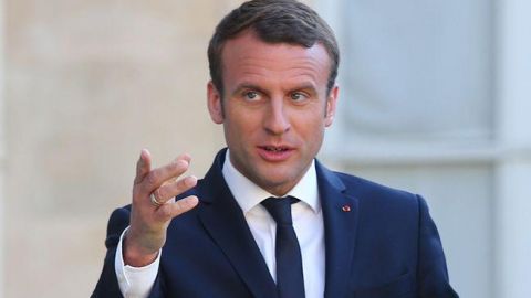 ЄС не може бути "заручником" Brexit, - Макрон