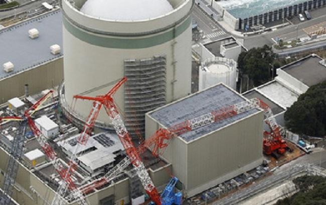 У Японії на енергоблок АЕС "Такахама" впав будівельний кран