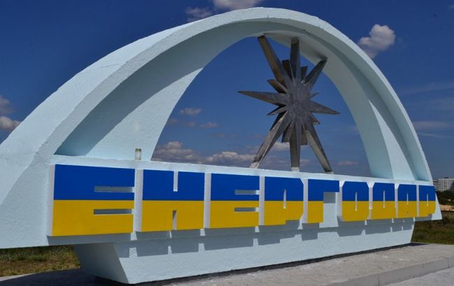 Россияне обстреливают Запорожскую АЭС: местных предупредили об опасности