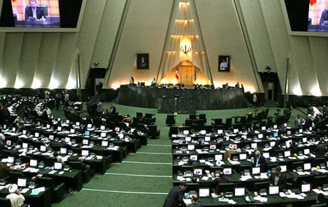Парламент Ирана приостановил работу из-за коронавируса