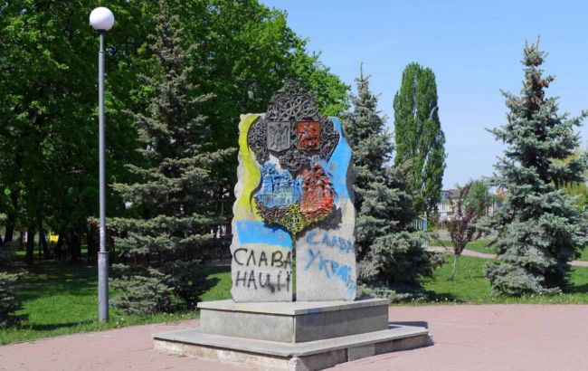 В столице демонтируют памятник дружбы Киева и Москвы. Его передадут в музей тоталитаризма