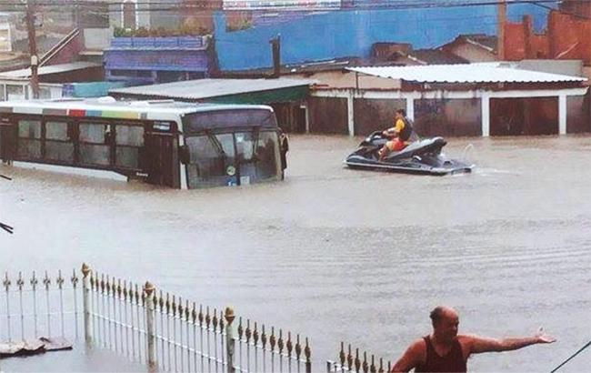 В Рио-де-Жанейро жертвами шторма стали четыре человека