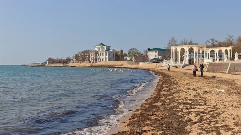 В Евпатории партизаны разведали "огневые точки", россияне установили их вдоль всей набережной