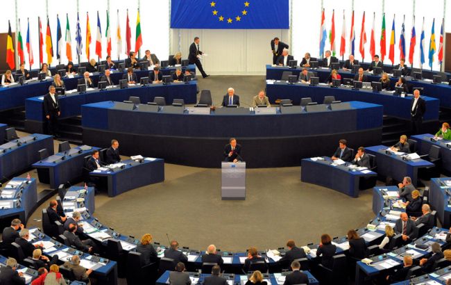 Євродепутати закликали посилити санкції проти Росії