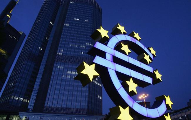 Євро переживає самий довгий період падіння з 1999 року